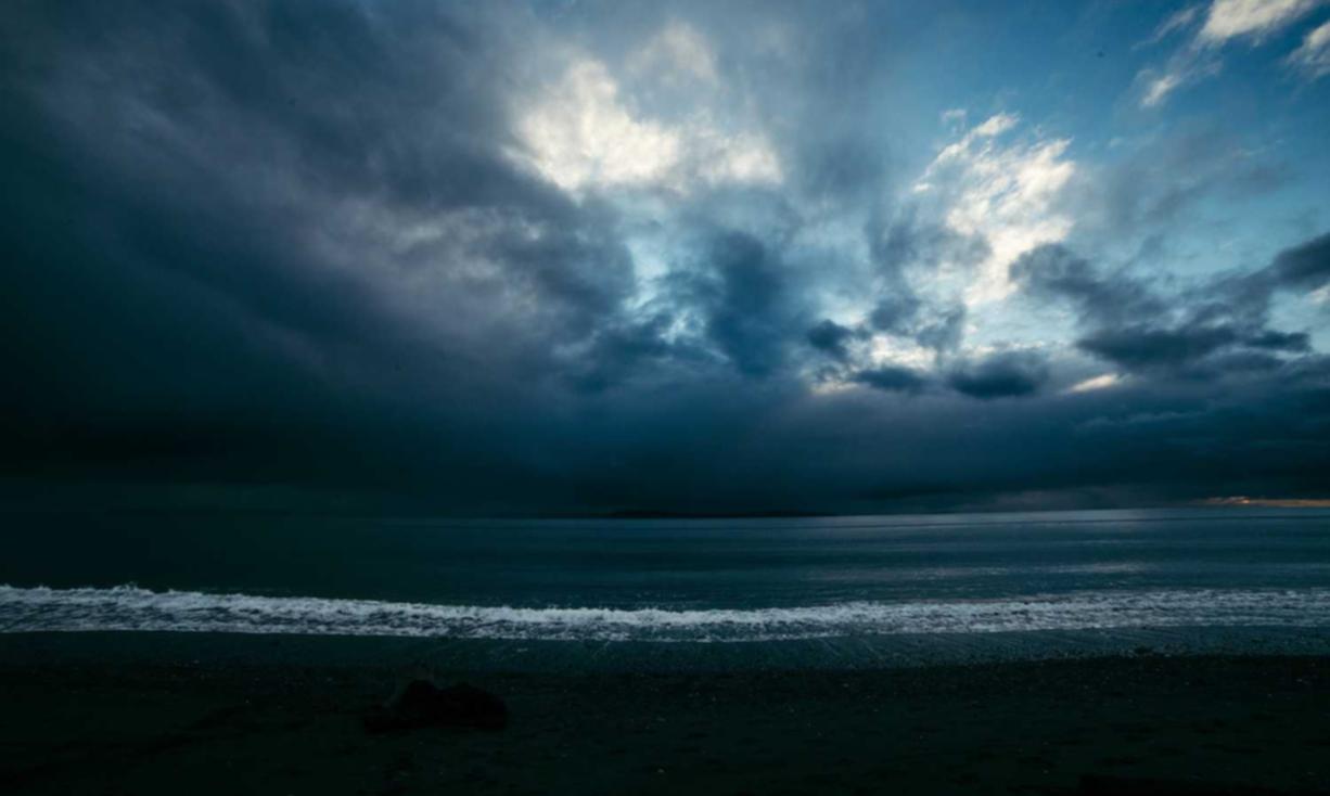 西部数码实名账号：实名认证账号如何打造更加透明化的商业生态圈？